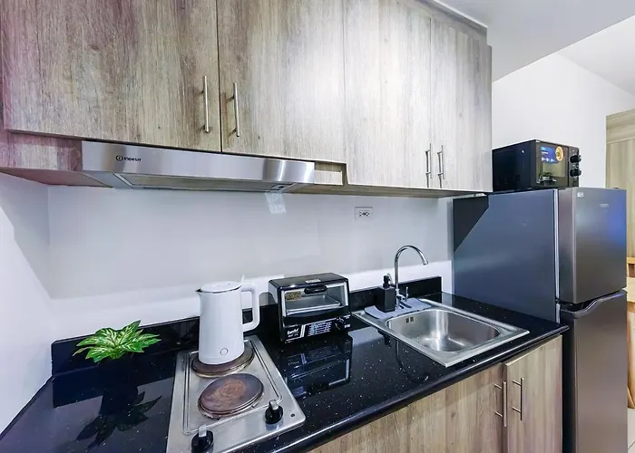 Citispace 1br Condotel At Fame Residences #fm08b Manila